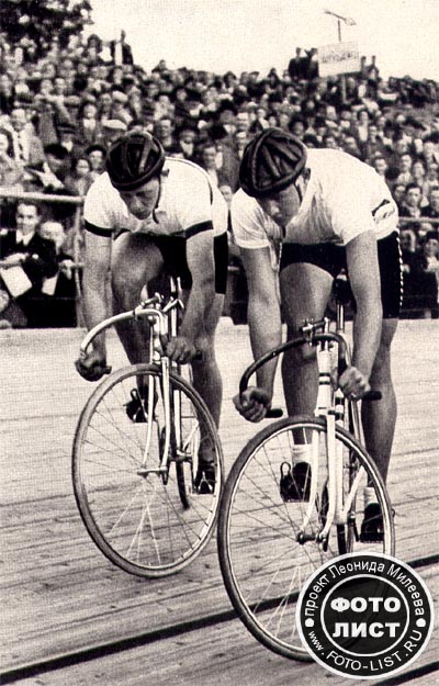 Велосипедисты ХХ века